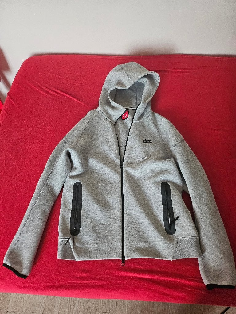 Nike Tech Fleece Hoodie Grijs Maat M, Nike, Zo goed als nieuw, Grijs, Ophalen