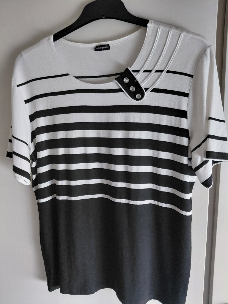 Gerry Weber zomer shirt ,mt 42/44, Zwart, Maat 42/44 (L), Ophalen of Verzenden, Zo goed als nieuw