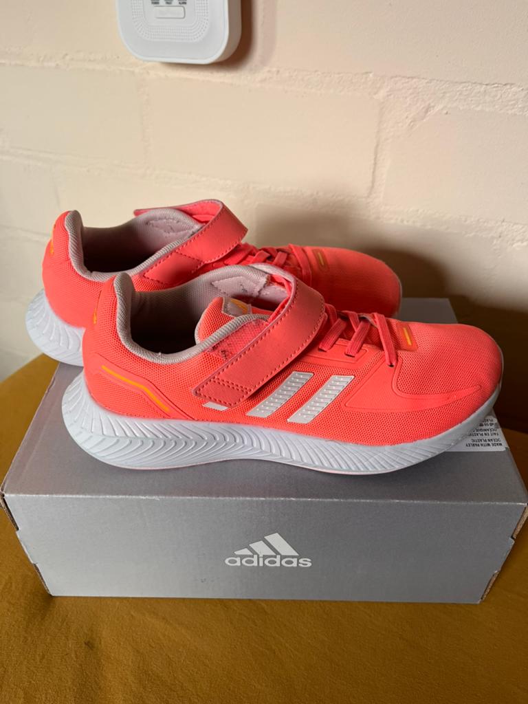 Adidas sportschoenen maat 36,5, Ophalen of Verzenden, Zo goed als nieuw, Overige typen, Adidas