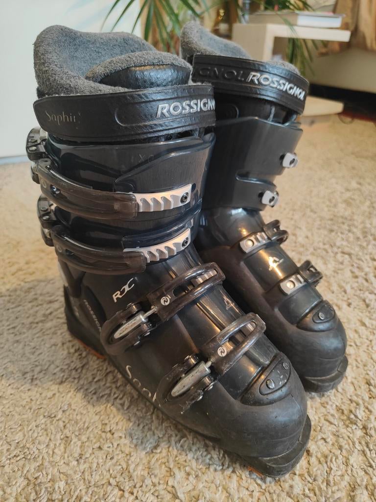 Rossignol Skischoenen dames maat 25.5, Sport en Fitness, Skiën en Langlaufen, Ophalen, 160 tot 180 cm, Gebruikt, Rossignol