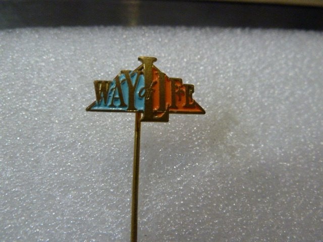 Vintage 'WAY OF LIFE' speldje/pin, Verzamelen, Ophalen of Verzenden, Gebruikt, Overige onderwerpen, Speldje of Pin