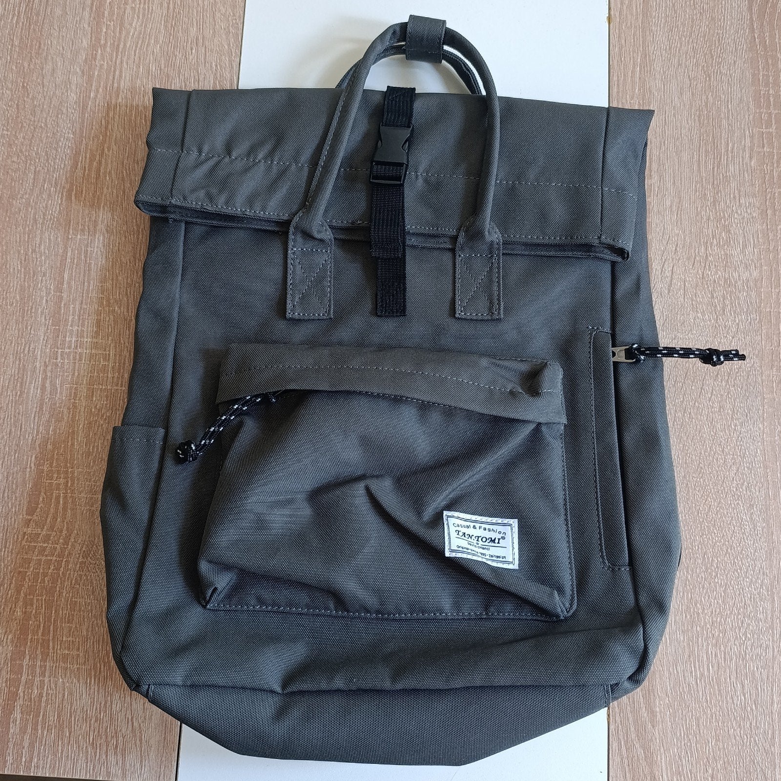 Tantomi Backpack - Stylish and Functional, Ophalen of Verzenden, 30 cm of meer