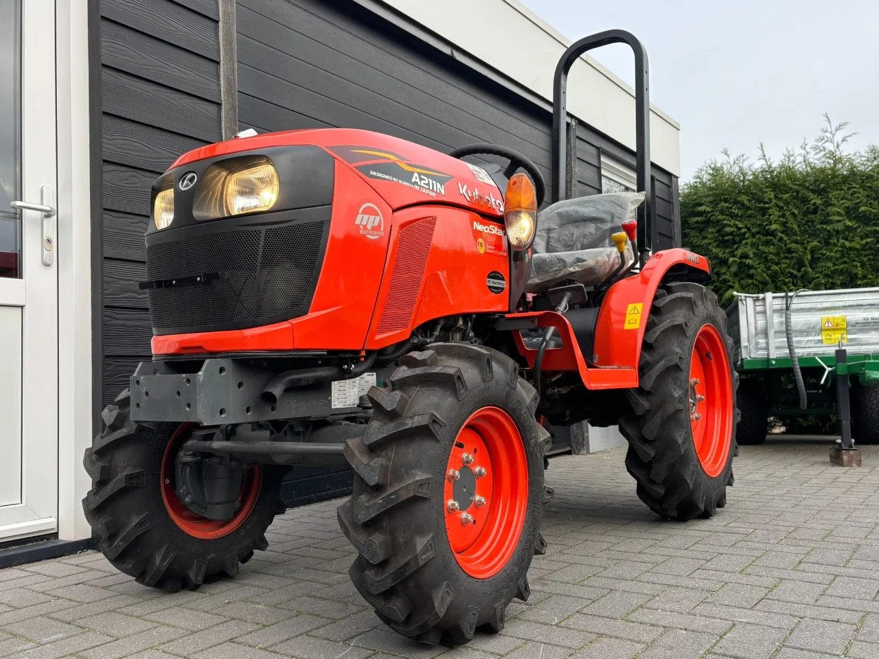 Kubota Gloednieuwe 4WD compacttractor 24 pk minitractor mini, Gebruikt, Tot 80 Pk, Overige merken, Tot 2500