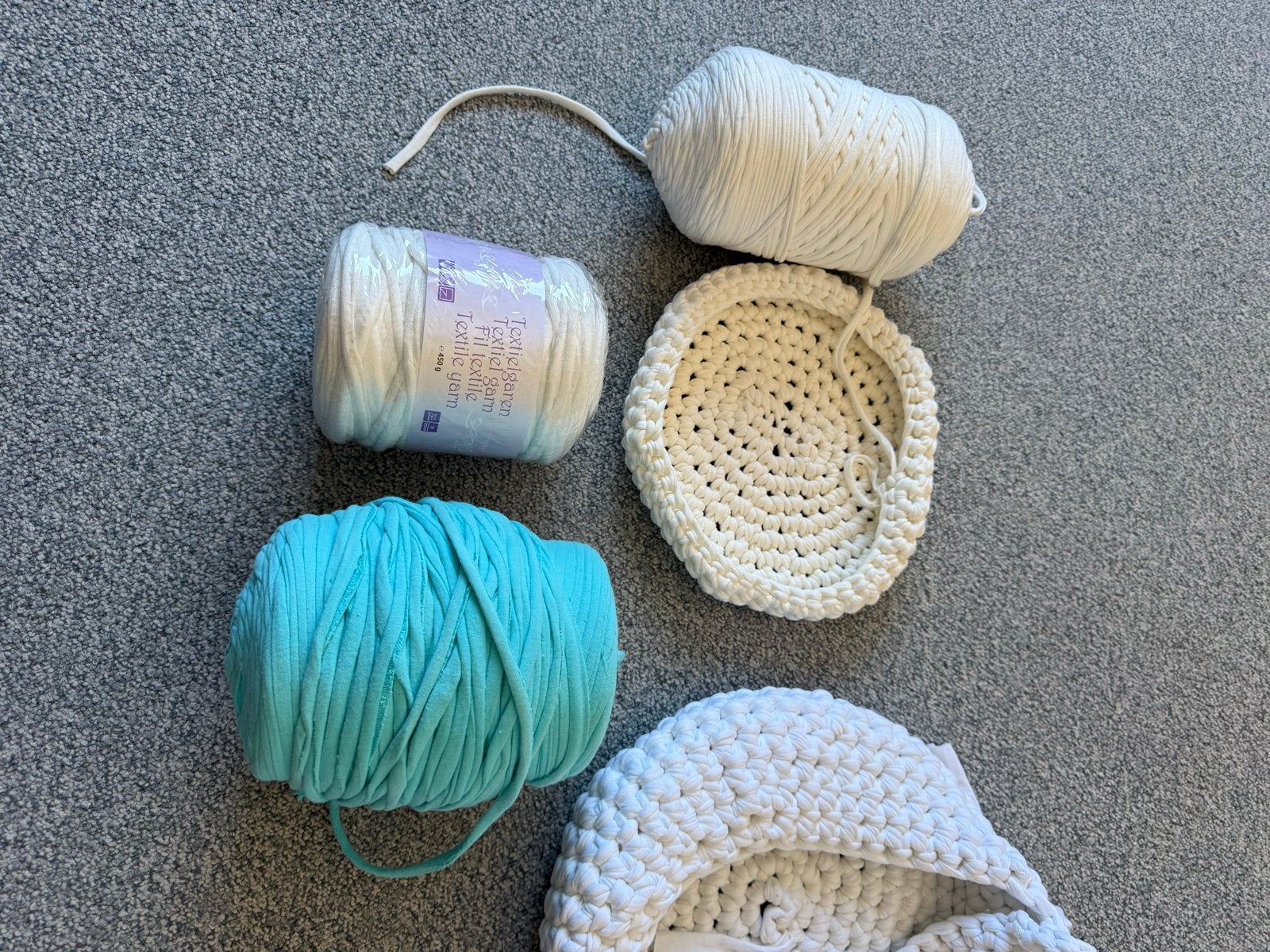 Mooi Zpagetti katoenen garen wit/turquoise, Hobby en Vrije tijd, Breien en Haken, Ophalen of Verzenden, Nieuw, Breien of Haken