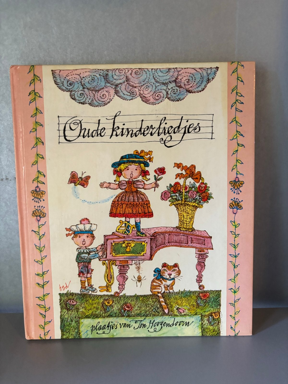 Oude kinderliedjes - Jon Hoogendoorn, Ophalen of Verzenden, Gelezen, 2 tot 3 jaar
