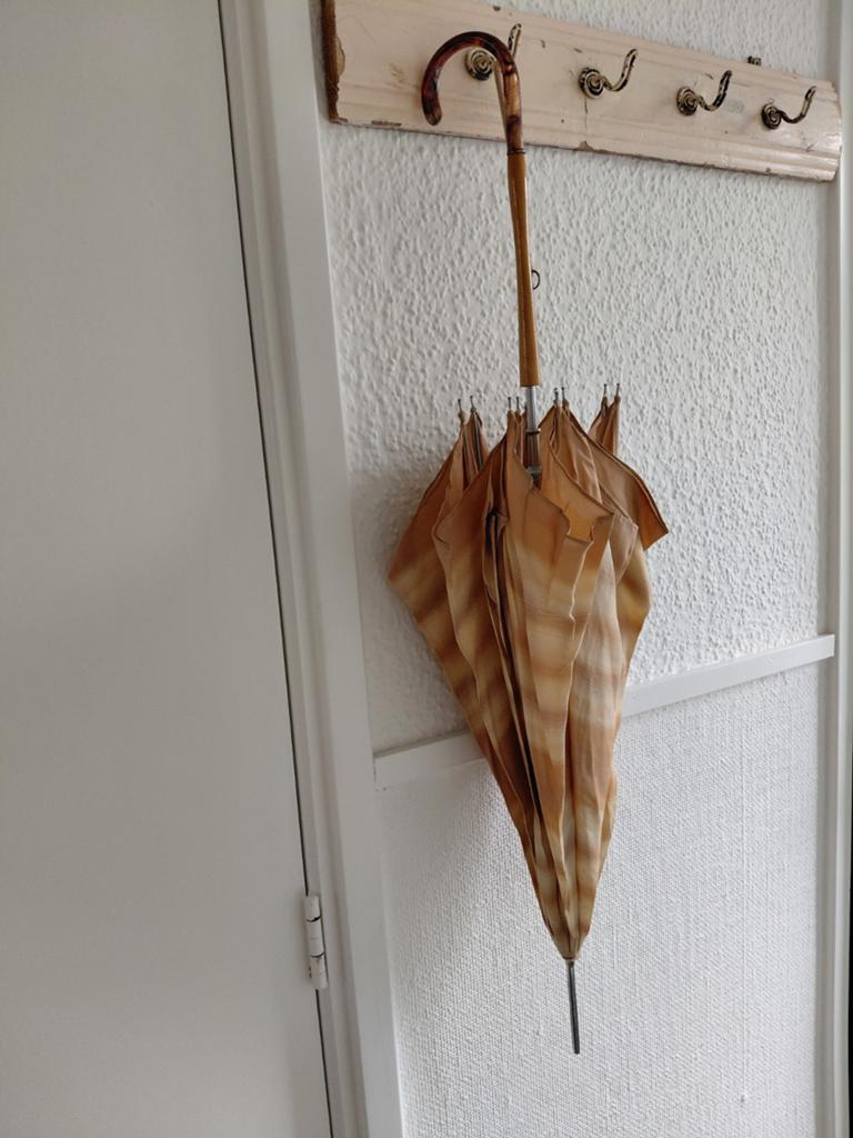 Oude paraplu, Antiek en Kunst, Ophalen of Verzenden