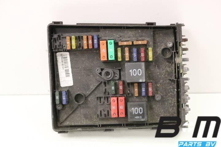 Zekeringkast in motorruimte VW Golf 5 / Jetta 1K 1K0937125A, Gebruikt