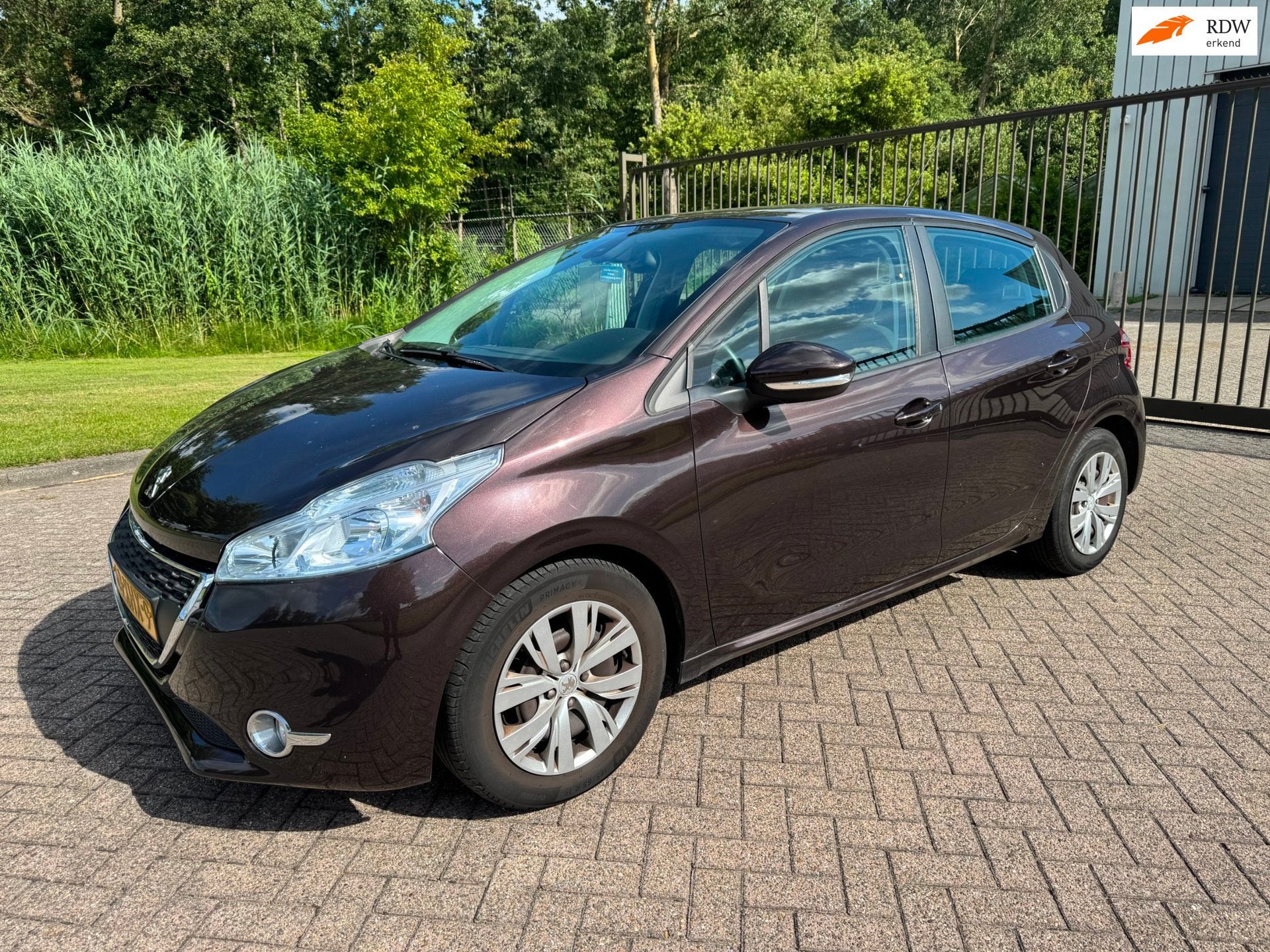 Peugeot 208 1.4 VTi Active/NWE APK/CLIMA/CRUISE/NAVI/BLUETOO, Auto's, Peugeot, Voorwielaandrijving, Euro 5, Stof, Parkeersensor