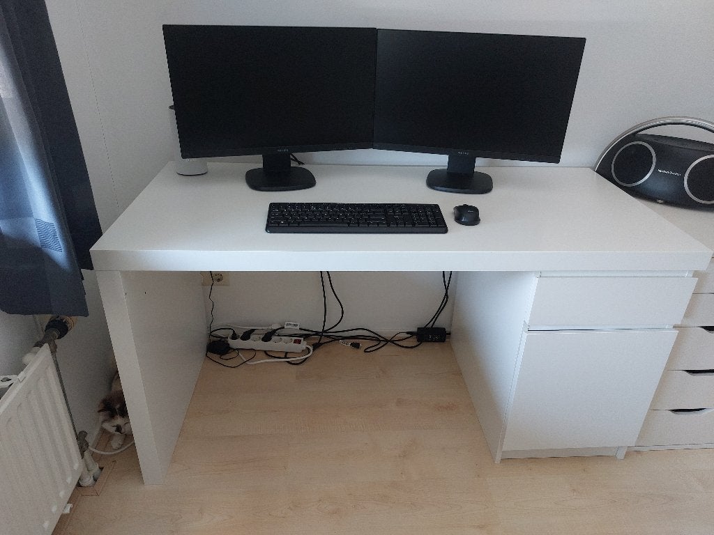 Bureau IKEA Malm, Huis en Inrichting, Bureaus, Ophalen, Demontabel, Zo goed als nieuw, IKEA