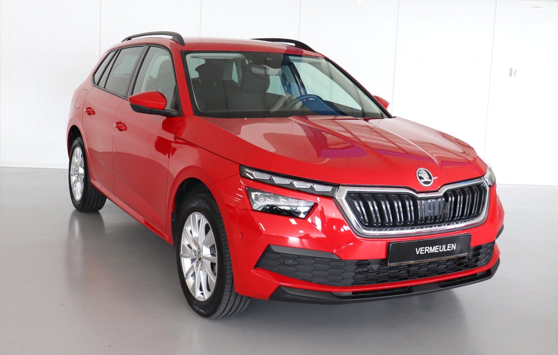 Skoda Kamiq Skoda KAMIQ 1.0 TSI 110pk DSG Business Edition P, Auto's, Dealer onderhouden, Stof, Gebruikt, 620 kg