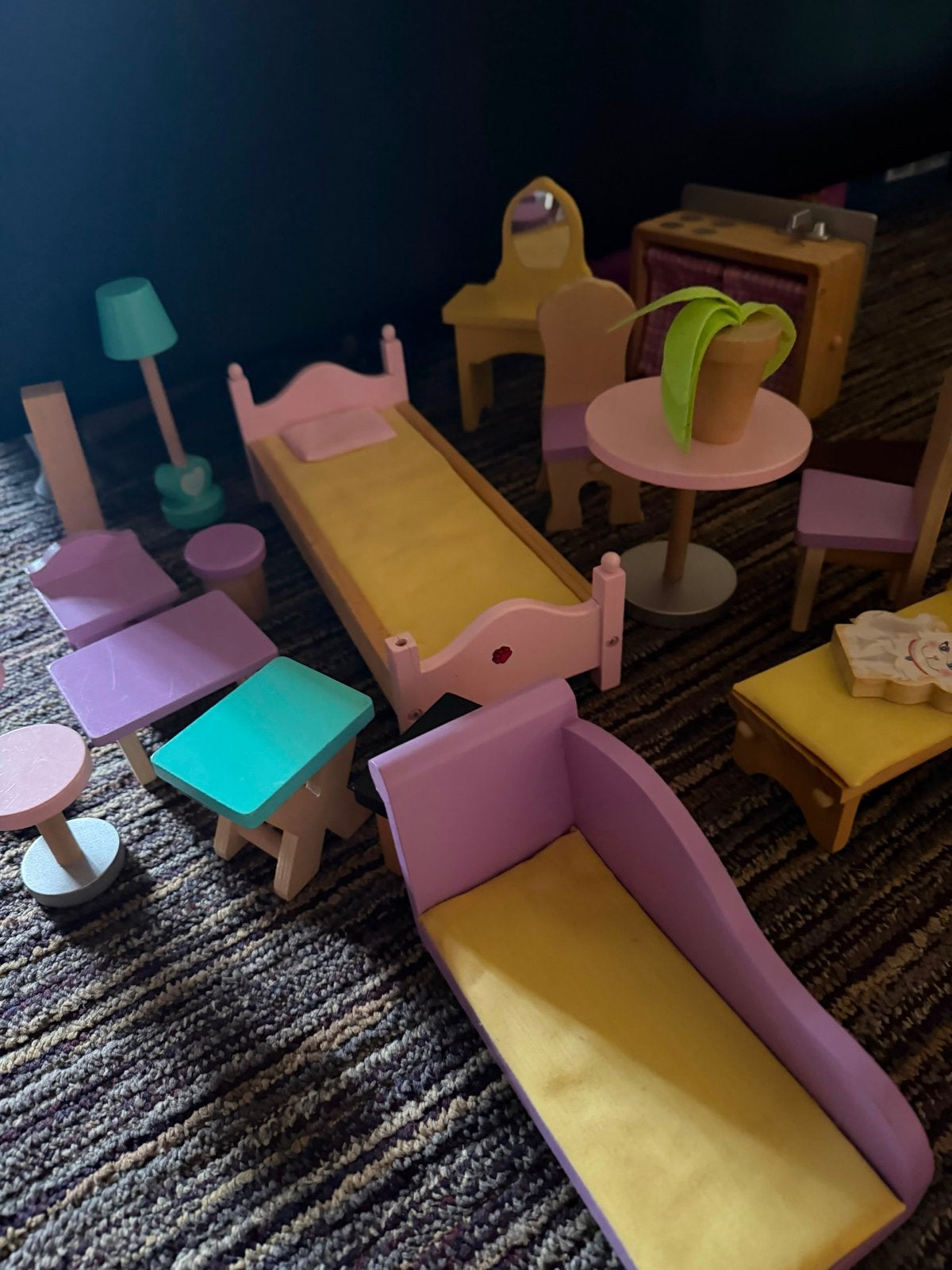 Grote set poppenhuis meubels - slaapkamer, badkamer, woonkam, Ophalen of Verzenden, Gebruikt, Gebruiksvoorwerp