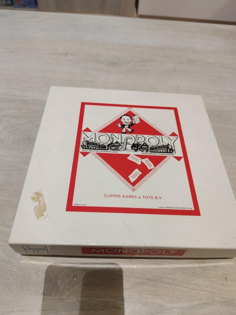Vintage Monopoly Bordspel - Clipper Games & Toys B.V., Hobby en Vrije tijd, Gezelschapsspellen | Bordspellen, Gebruikt, Drie of vier spelers