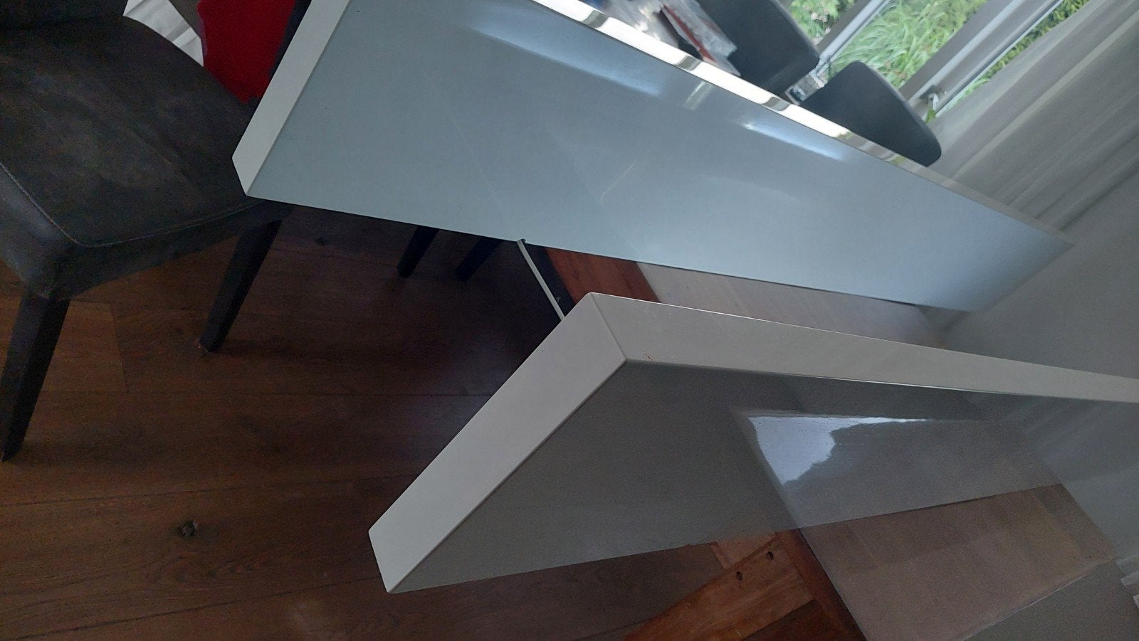 2 Hoogglans Witte Zwevende Wandplanken met Verlichting, Ophalen, Gebruikt