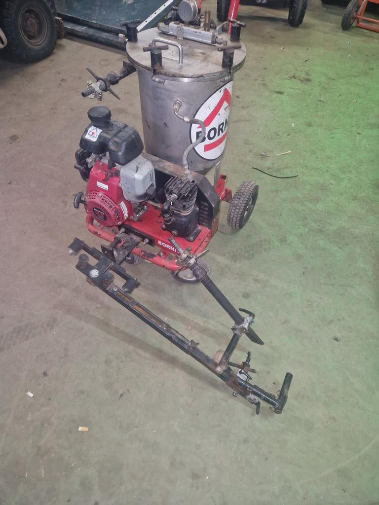 Bornit Flexomat - Bitumen spuitmachine, Ophalen