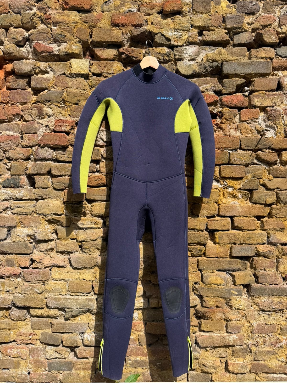 Wetsuit voor kind leeftijd circa 10- 11 jaar, Ophalen of Verzenden, Zo goed als nieuw, Overige typen