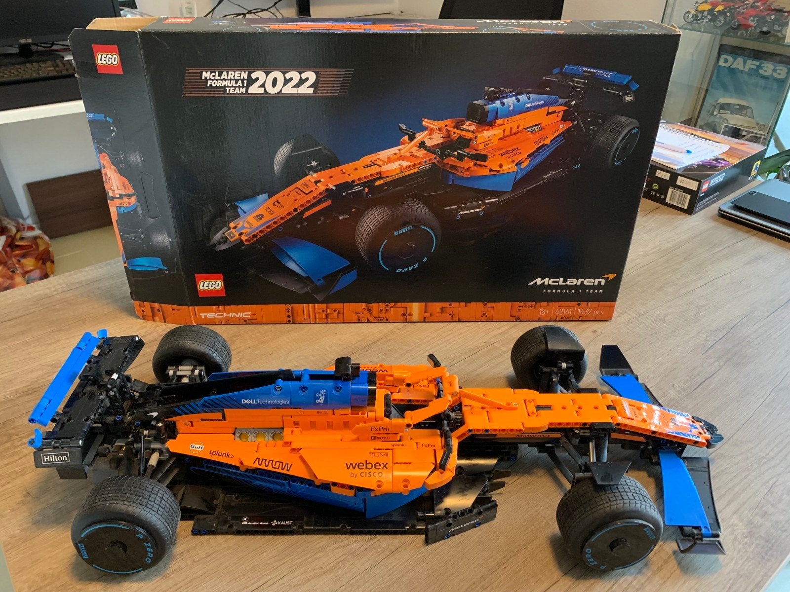 Lego Technic McLaren F1 42141 met doos en boekje, Kinderen en Baby's, Ophalen, Zo goed als nieuw