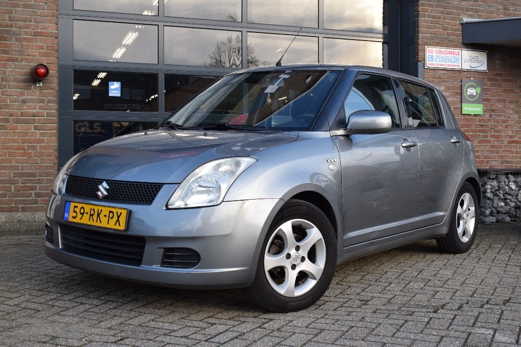 Suzuki Swift 1.5 - 2005 - Grijs Metallic - Airco Nieuwe APK!, Auto's, Voorwielaandrijving, 15 km/l, 40 €/maand, 4 cilinders