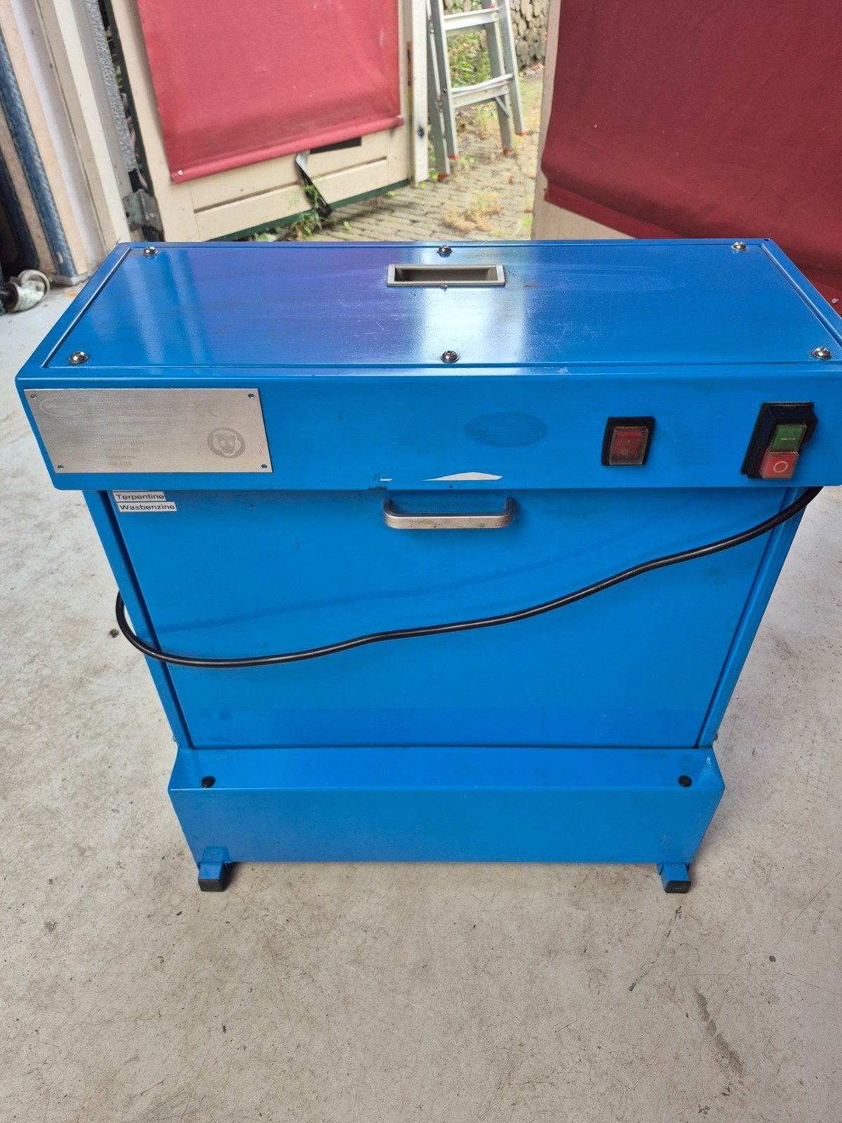 Compacte Onderdelenreiniger Ontvetter DT-54101, Ophalen