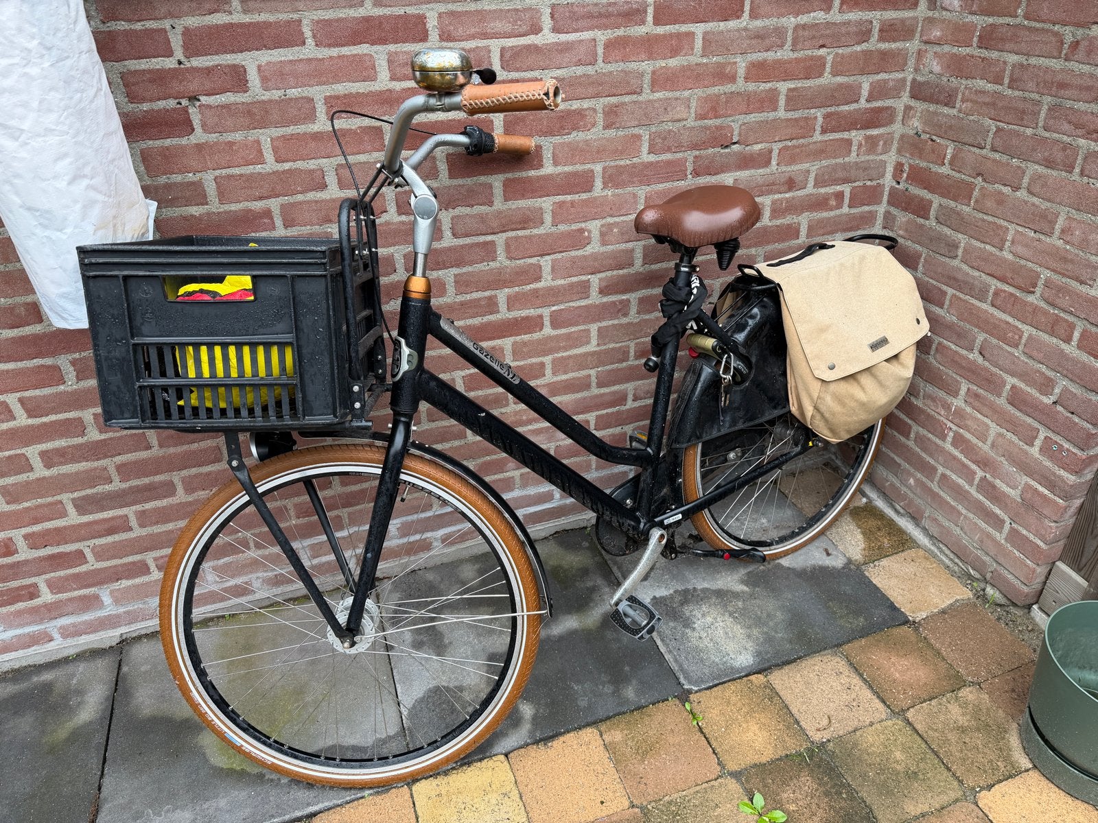 Gazelle NL Damesfiets met krat en fietstassen, Fietsen en Brommers, Ophalen, Terugtraprem, Versnellingen, Gazelle