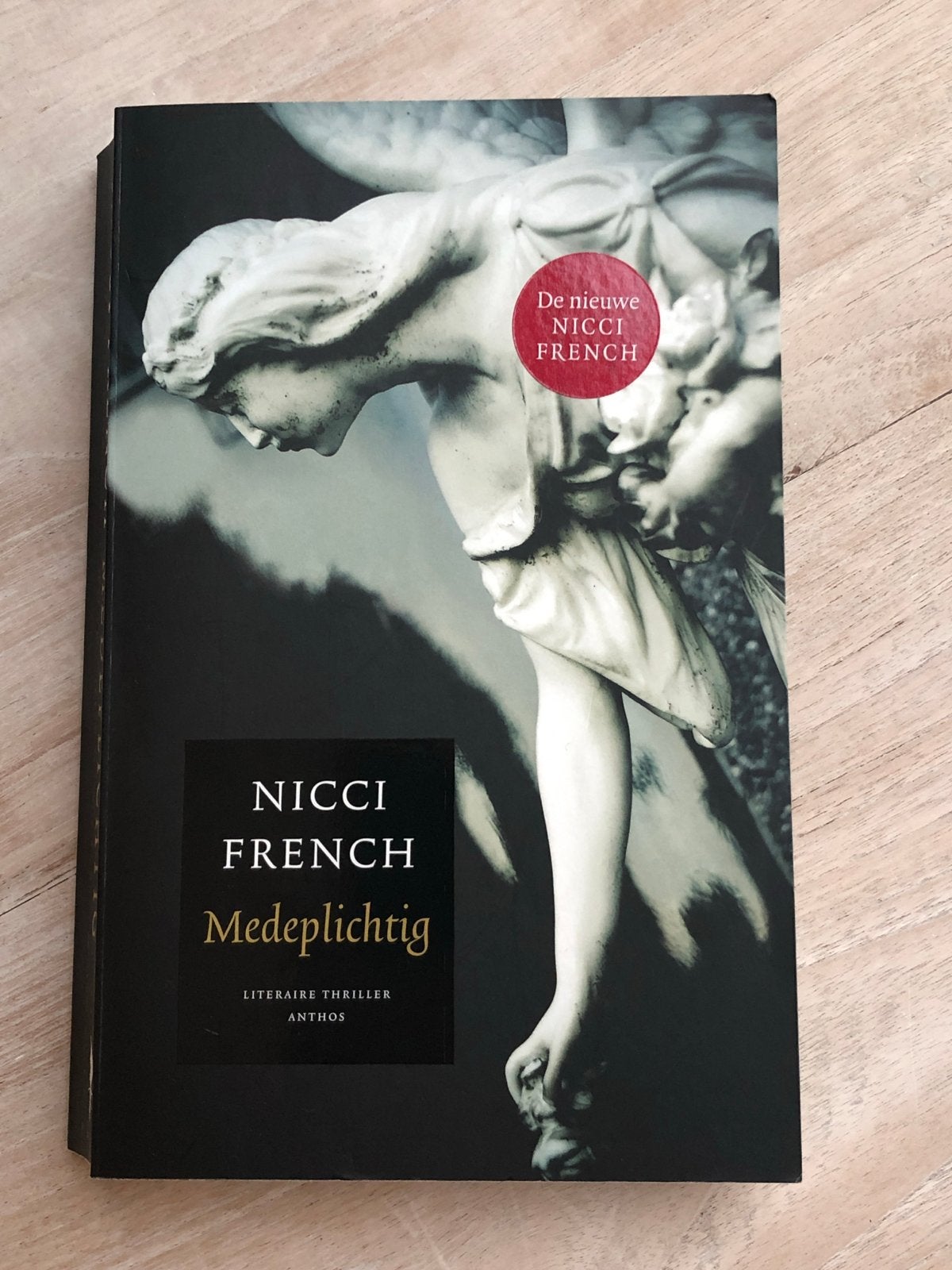 Nicci French - Medeplichtig (Literaire thriller), Ophalen of Verzenden, Gelezen