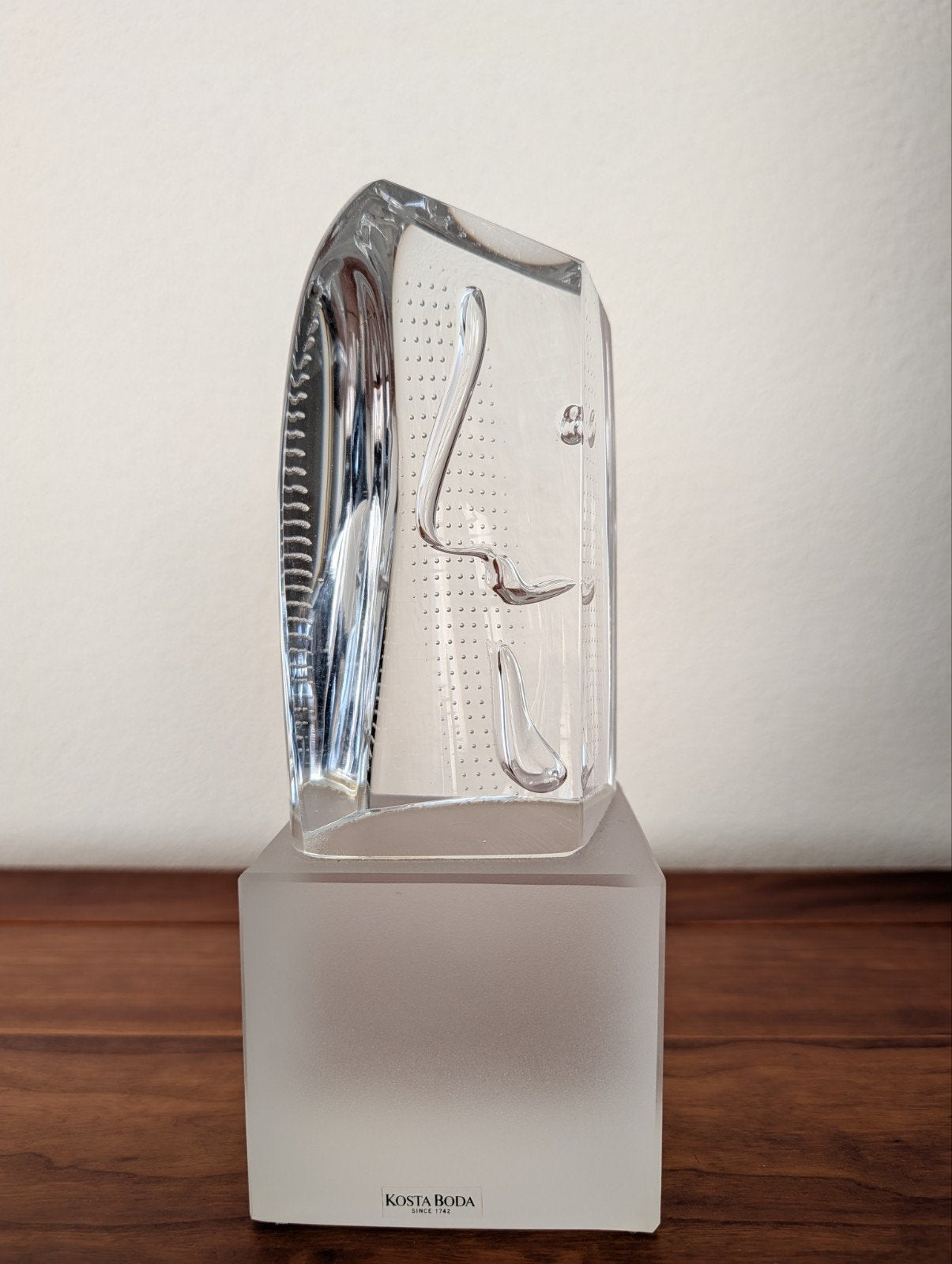 Kosta Boda Unica sculptuur, Glas, Wit, Beeld, Ophalen of Verzenden