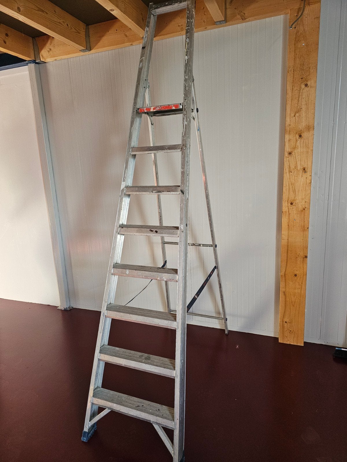 Altrex trap 7 tredes +bordes, Ophalen, Minder dan 2 meter