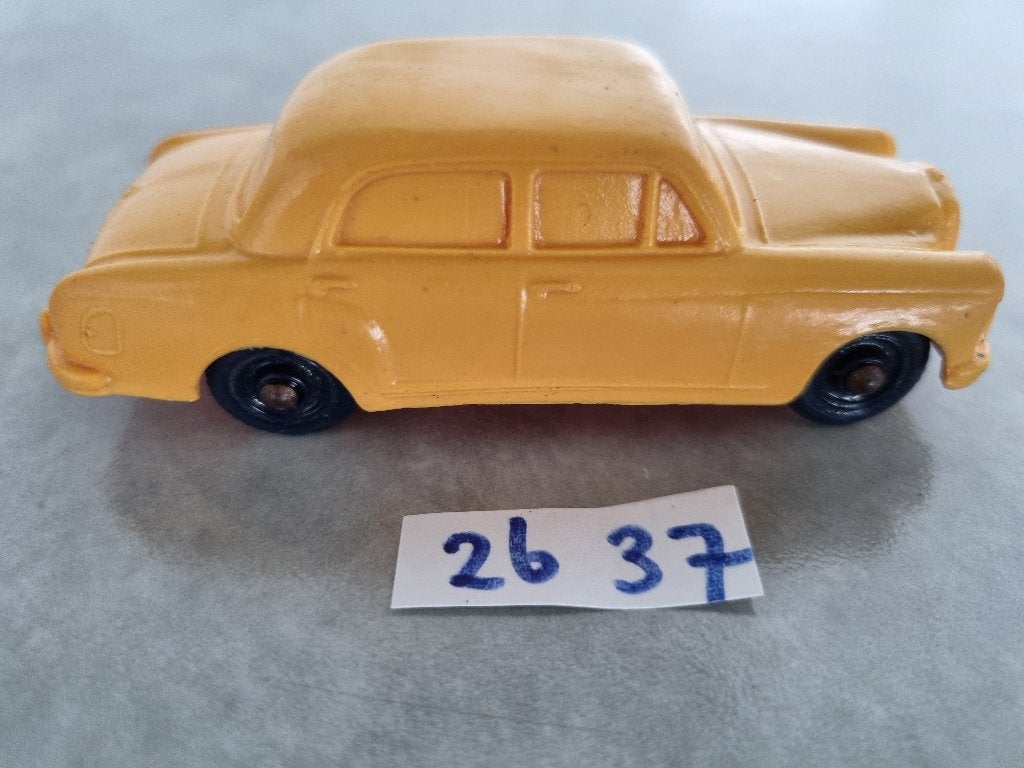Zacht plastic auto  TOMTE LEARDAL, Ophalen of Verzenden, Zo goed als nieuw, Auto