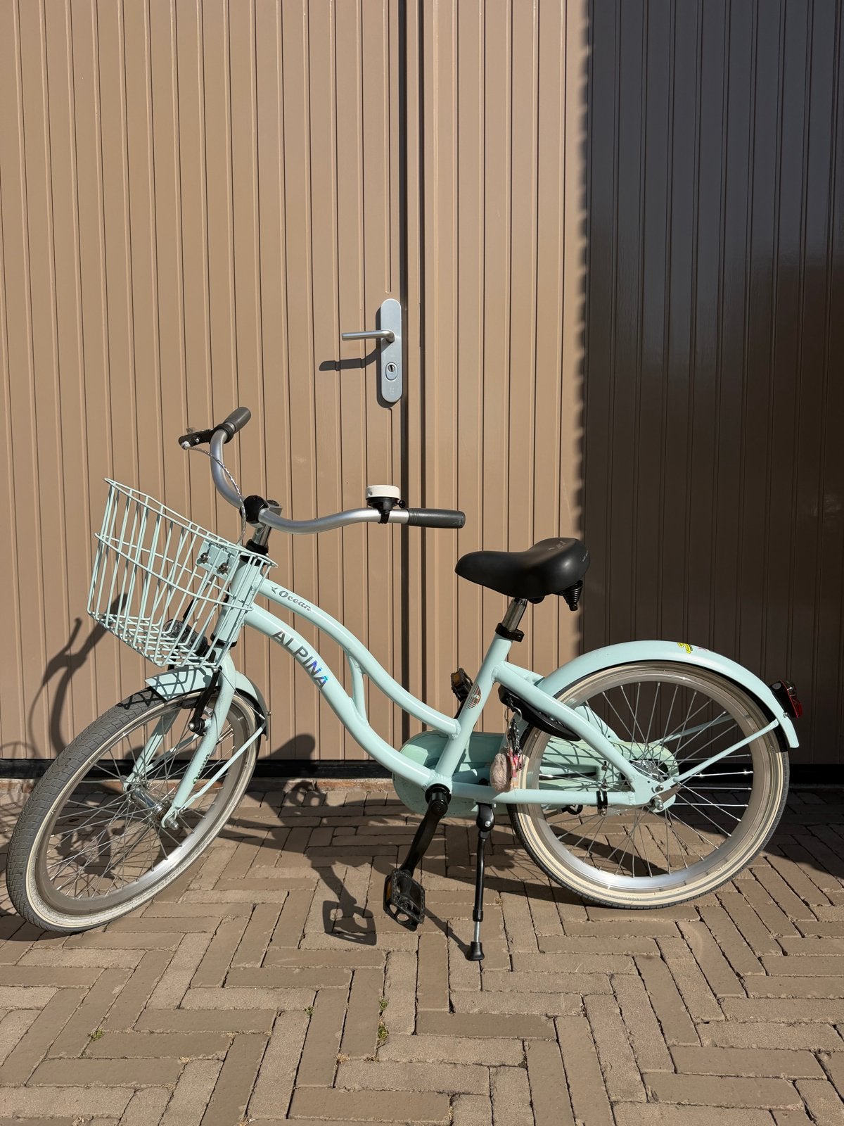 Alpina Ocean Meisjesfiets - Lichtblauw met Mand, Ophalen, Gebruikt, Terugtraprem, 16 tot 20 inch