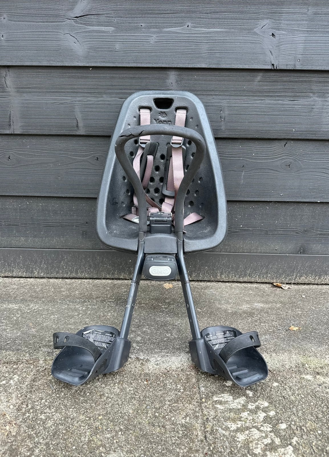 Yepp fietsstoeltje met adapter, kleur zwart, Fietsen en Brommers, Fietsaccessoires | Fietsstoeltjes, Ophalen, Gebruikt, Voorzitje