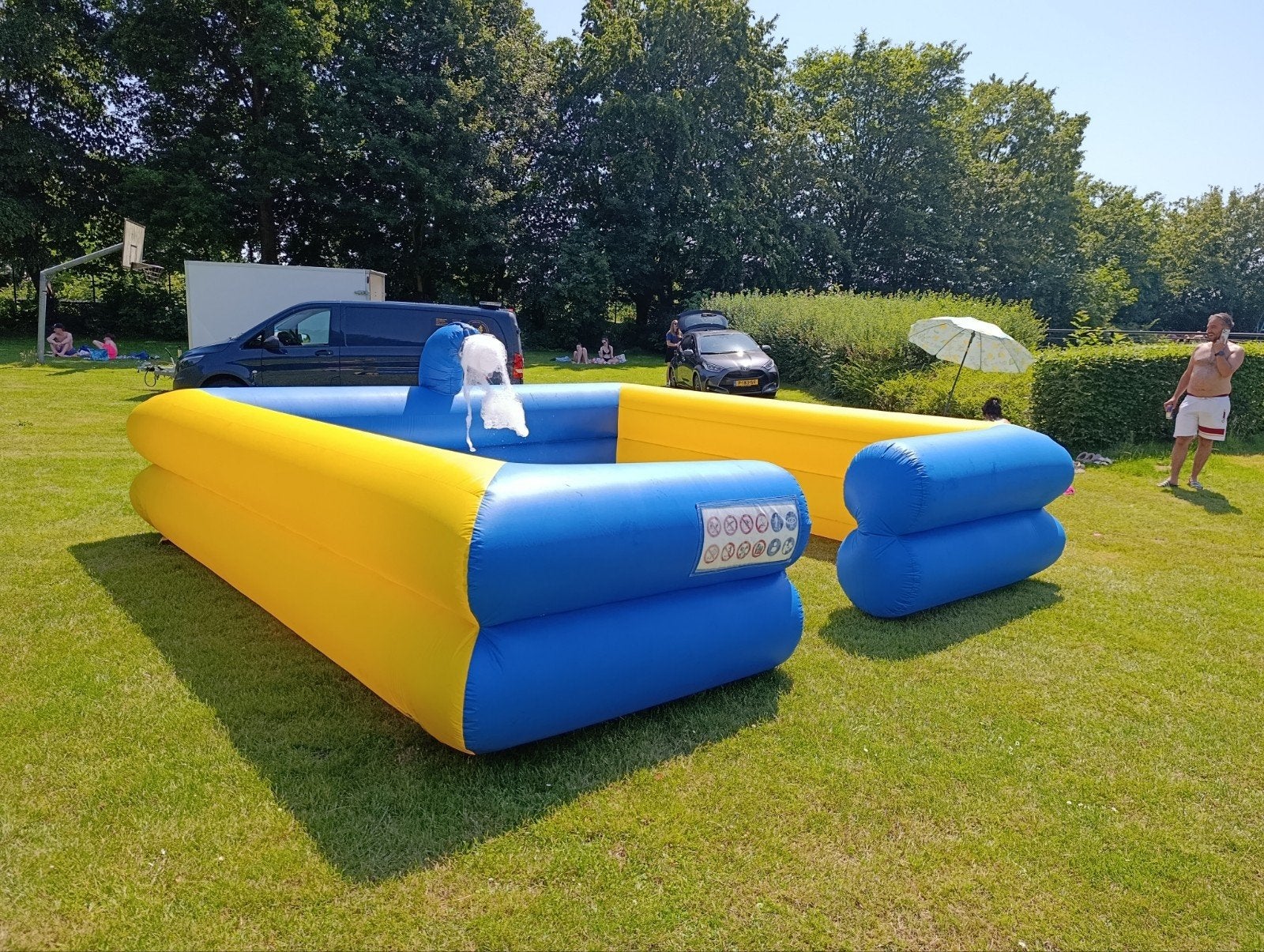 Te huur, schuimparty, Ophalen, Overige