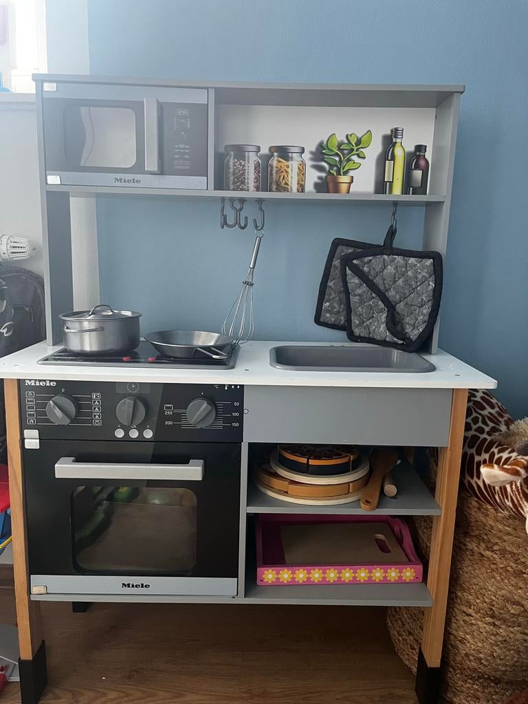 Miele speelkeuken met veel accessoires, Ophalen, Zo goed als nieuw, Hout, Speelkeuken