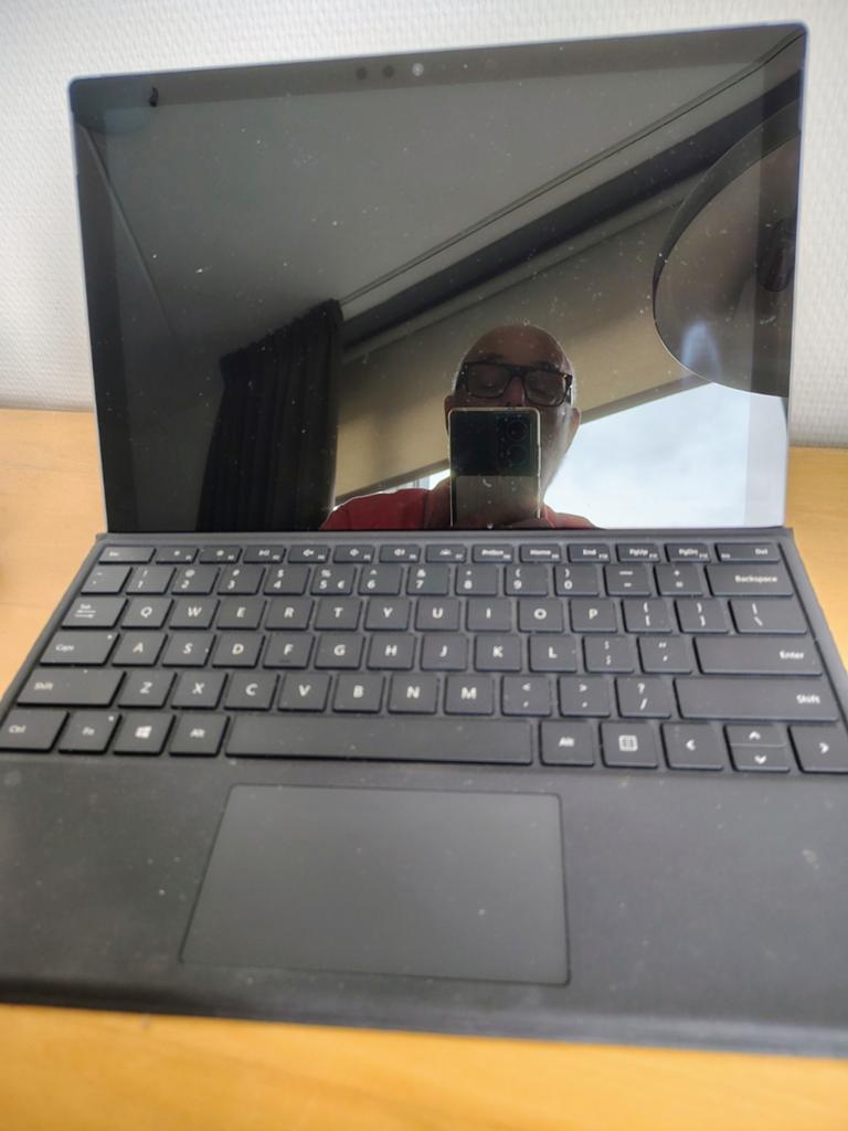 Microsoft Surface Pro 5 - i5 7300U, 8GB RAM, 256GB SSD, Computers en Software, Windows Laptops, Niet werkend, 12 inch, SSD, 2 tot 3 Ghz