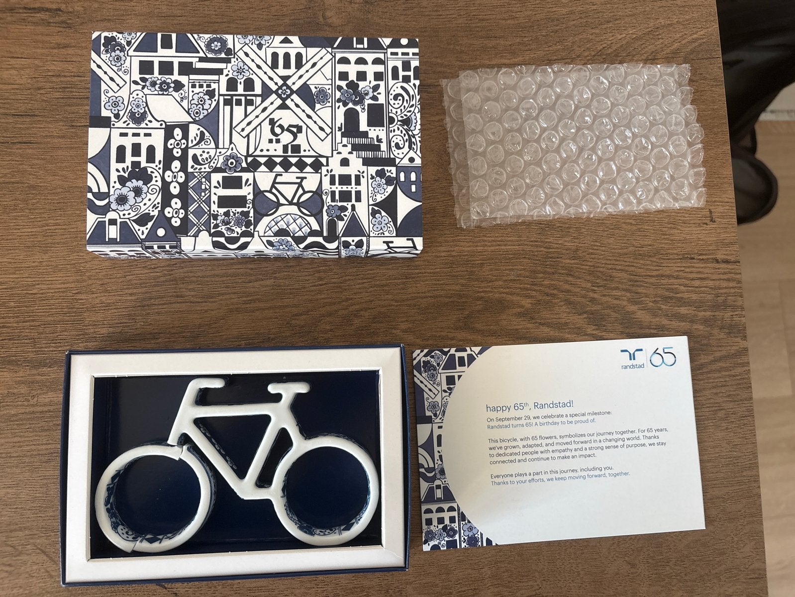 Delfts Blauw Fietsbeeldje Randstad 65 Jaar Jubileum, Ophalen of Verzenden, Gebruikt