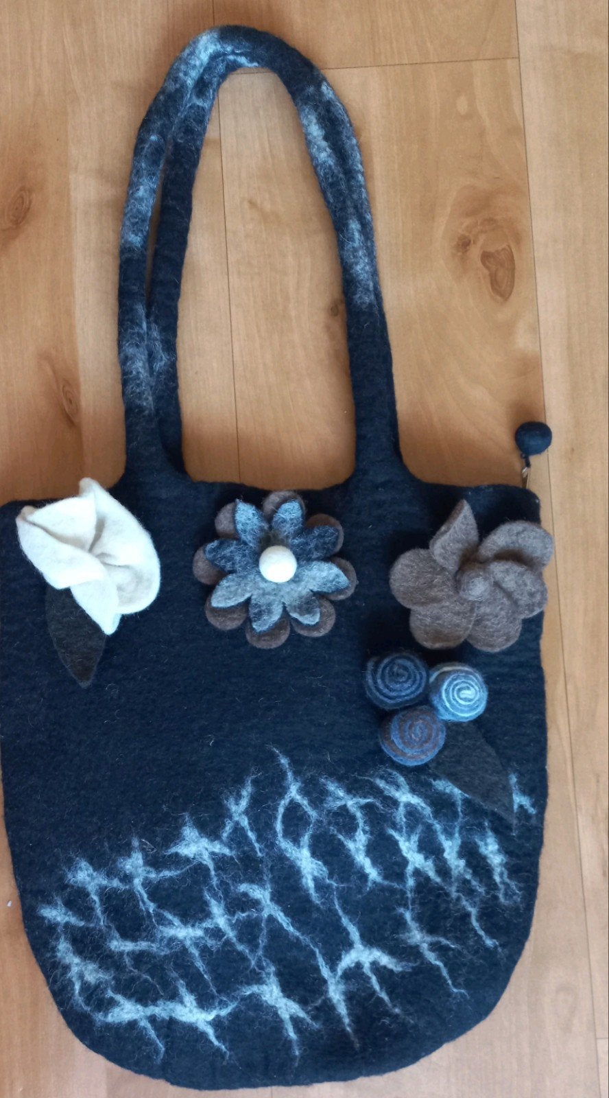 Handgemaakte Gevilte Wollen Tas uit Nepal – Boho met Rits
Ti, Ophalen of Verzenden, Zo goed als nieuw, Zwart, Shopper