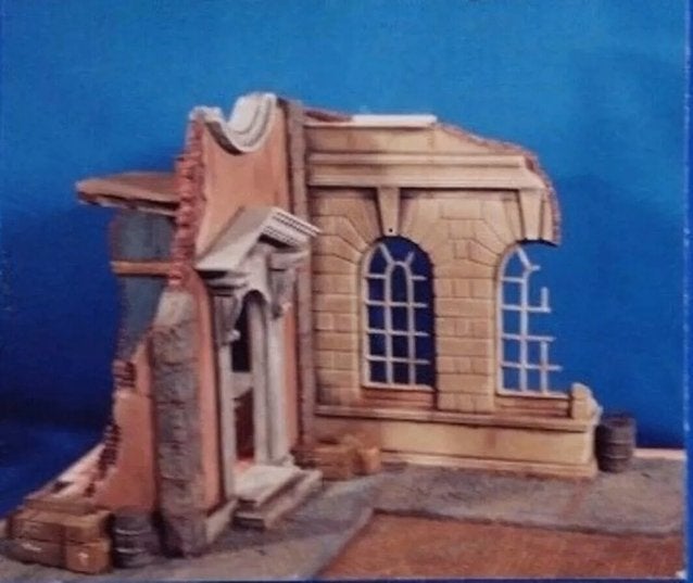 Custom Dioramics 1:35 Kharkov house ruin, Hobby en Vrije tijd, Ophalen of Verzenden, Zo goed als nieuw, 1:35 tot 1:50, Diorama