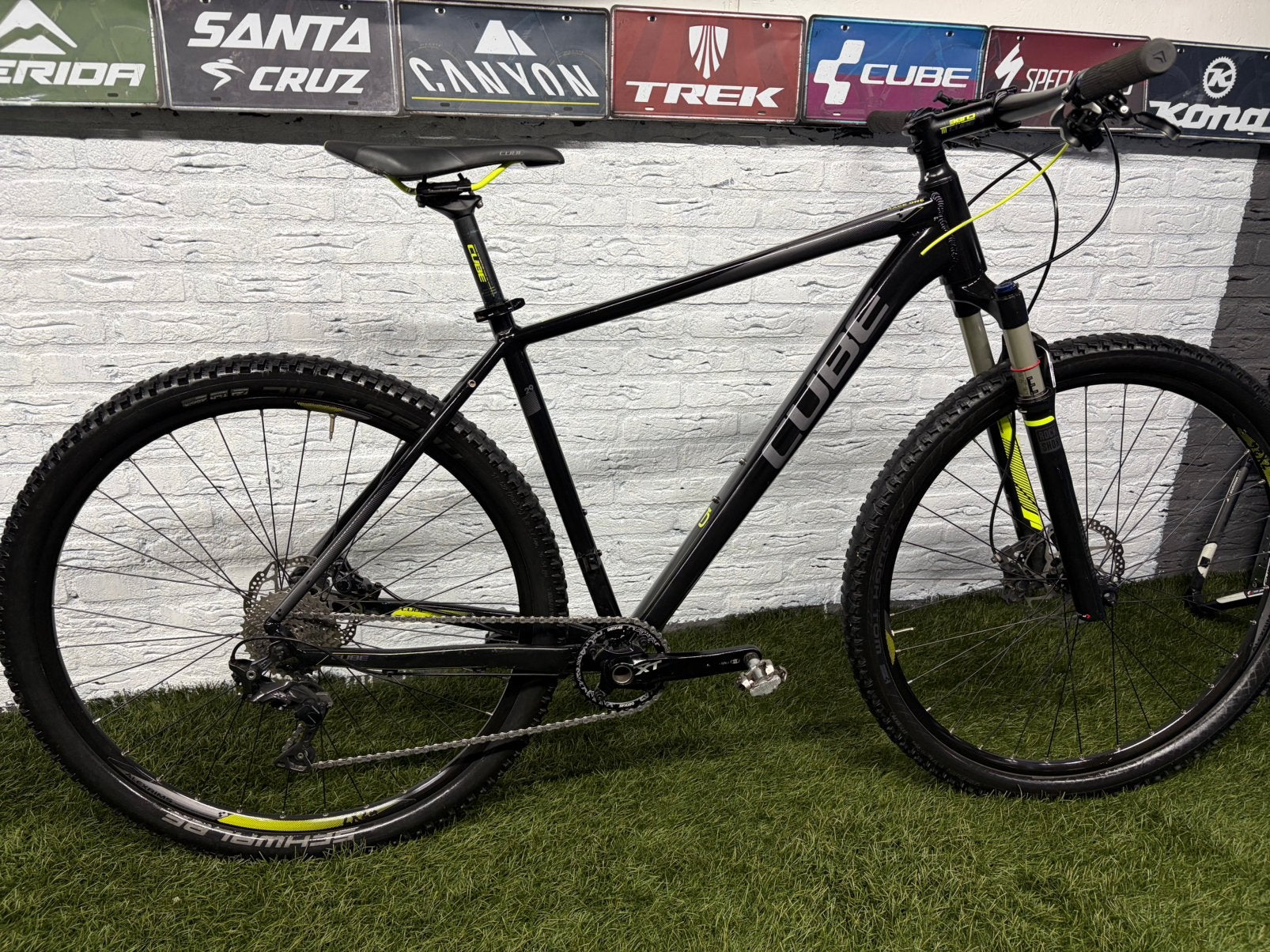 Foto 9 van Cube Race One 29 inch mountainbike frame XL Deore xt 1x10 29
