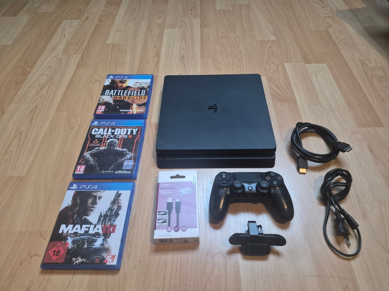 Playstation 4 met drie games, Verzenden, Met 1 controller, Original