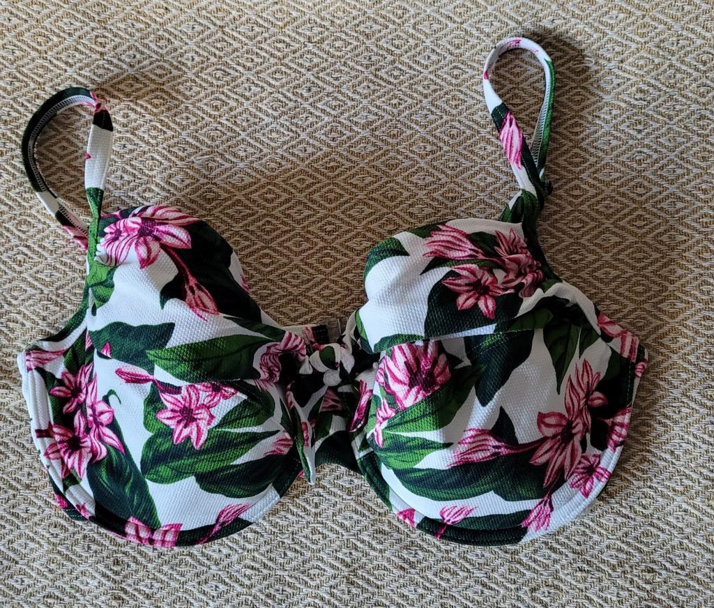 Beachwave bikini top maat 44 46 48 50 d e f, Kleding | Dames, Badmode en Zwemkleding, Ophalen of Verzenden, Nieuw, Bikini