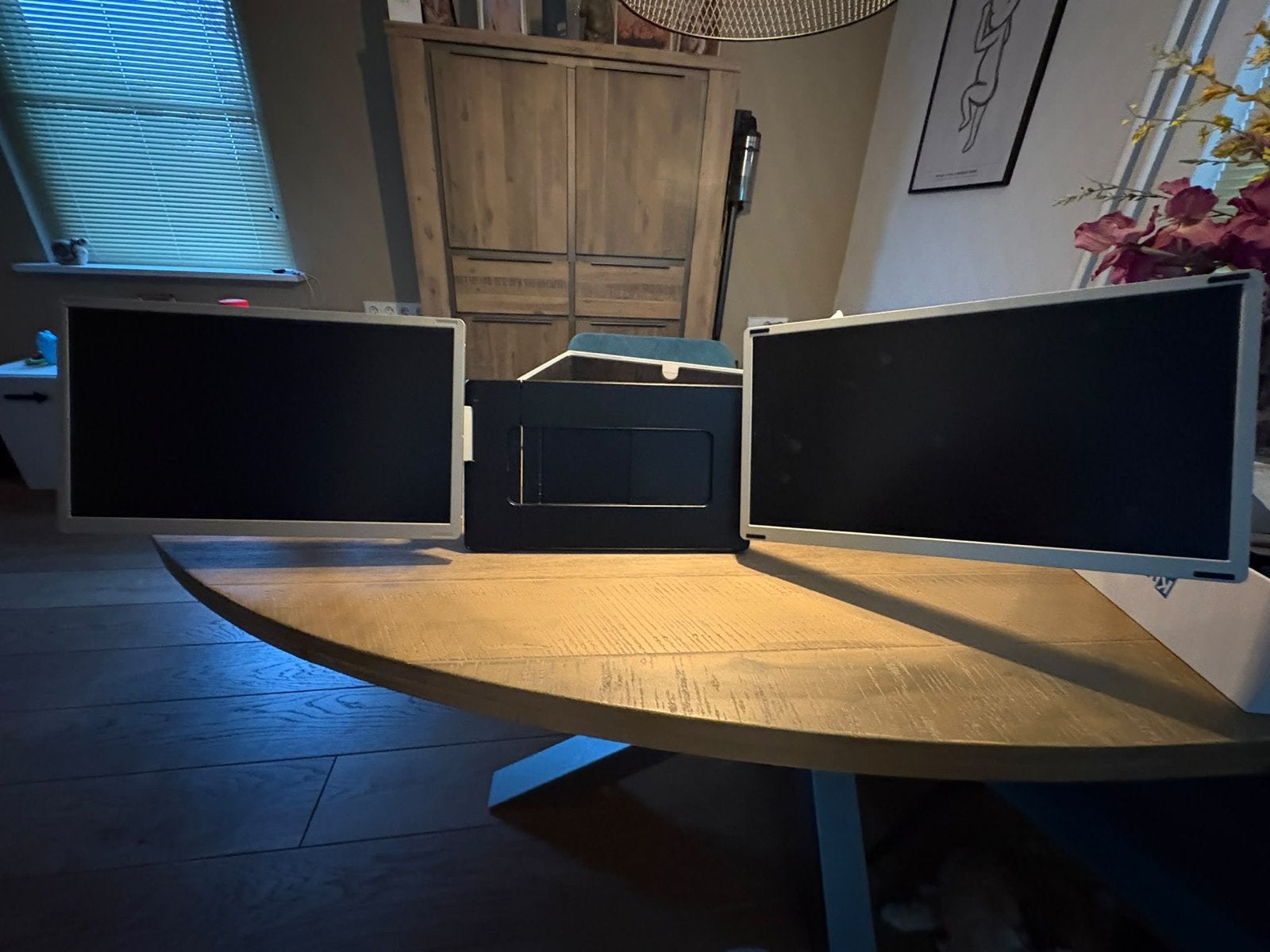 Kwumsy S6 Triple Screen Laptop Extender, Computers en Software, Ophalen, Full HD, Zo goed als nieuw, USB-C