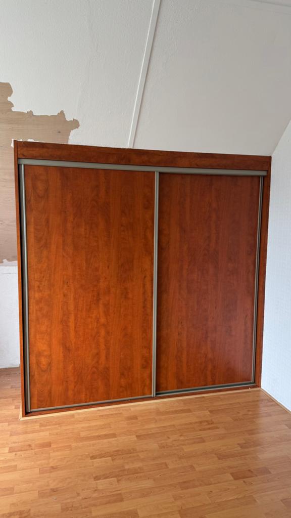 Schuifdeuren kast, Ophalen, 100 tot 150 cm, 200 cm of meer, Zo goed als nieuw