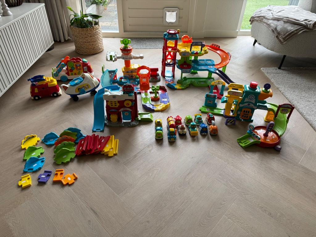 Grote VTech Toet Toet Auto's collectie, Ophalen, Zo goed als nieuw