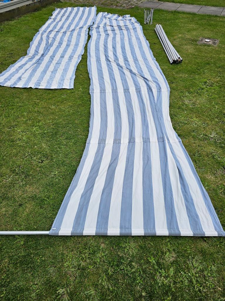 2x Dralon windscherm 11 meter  + alu stokken + bovenspanners, Caravans en Kamperen, Ophalen