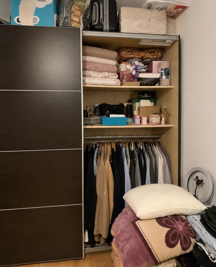 kledingkast met schuifdeuren en spiegel, Huis en Inrichting, Met deur(en), 200 cm of meer, Ophalen of Verzenden, Zo goed als nieuw