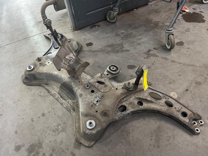 Subframe van een Opel Vivaro, Gebruikt, -, -, Opel