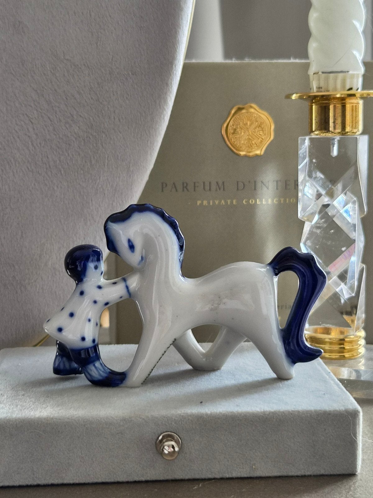 Vintage Russisch Porselein USSR Gzhel Paard met Kind, Antiek en Kunst, Ophalen of Verzenden