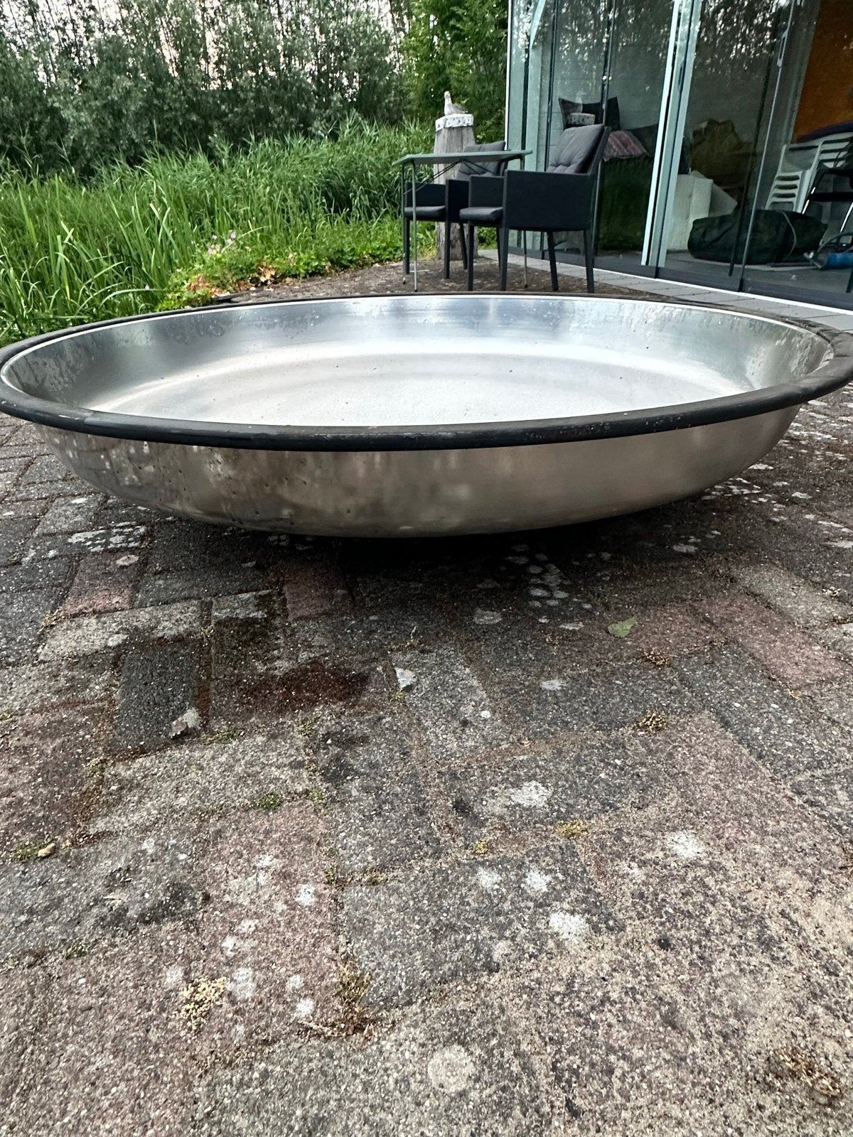 Grote RVS schaal 138 cm diameter 2 stuks beschikbaar, Tuin en Terras, Ophalen, Gebruikt