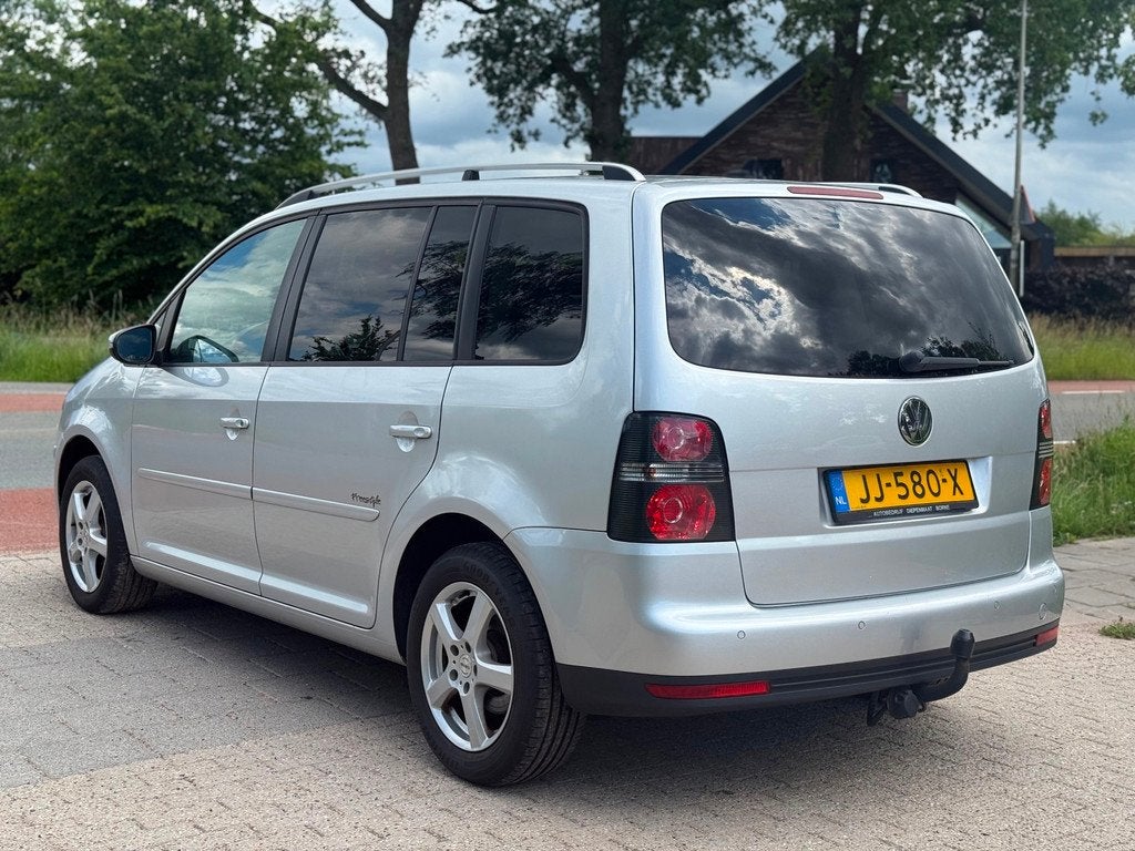 Volkswagen Touran 1.4 TSI Highline Automaat Airco Cruise Tre, Gebruikt, 4 cilinders, 14 km/l, Automatische klimaatregeling