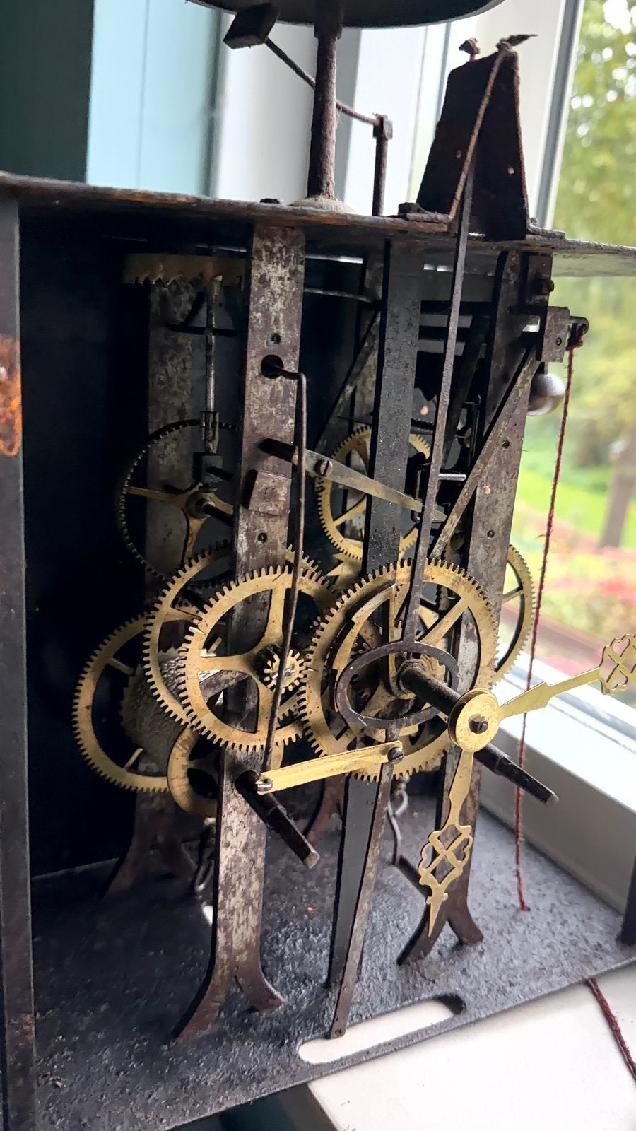 Antiek comtoise klok uurwerk, Ophalen