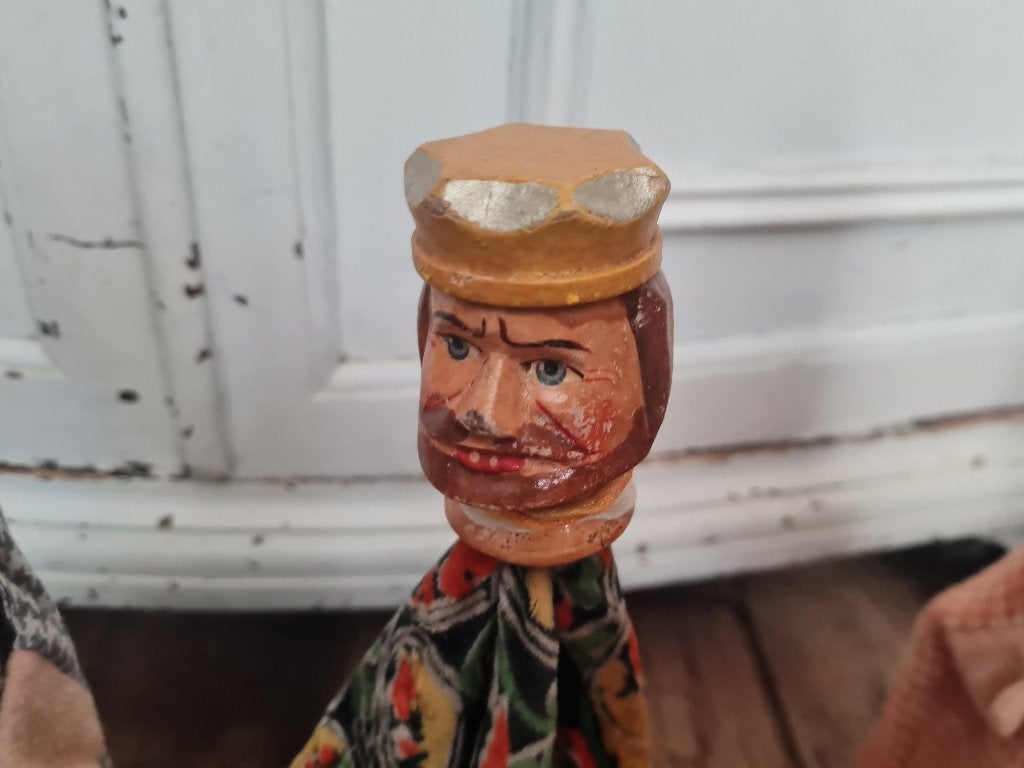 Antieke poppenkast poppen houten hoofdjes  pst10 euro, Ophalen of Verzenden