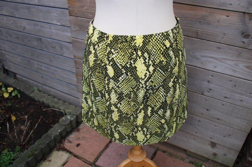 Rok zwart/ geel Karen Millen mt 38 Vaste prijs, Maat 38/40 (M), Karen Millen, Zwart, Ophalen of Verzenden